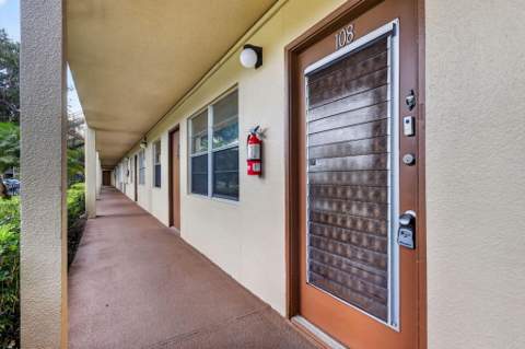 850 SW 133rd Terrace, Pembroke Pines FL - photo 12 of 27