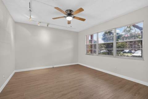 850 SW 133rd Terrace, Pembroke Pines FL - photo 8 of 27