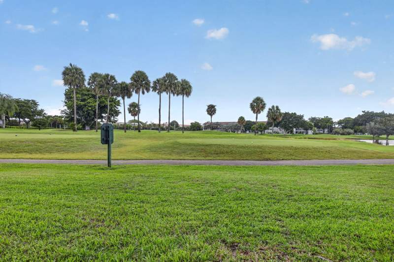 1 bedroom Condominium at 850 SW 133rd Terrace, Kingsley At Century Village, Pembroke Pines — photo 2
