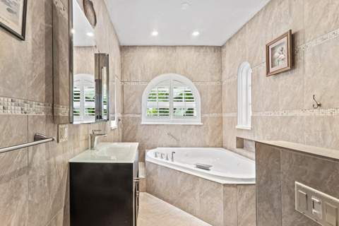 703 Sunset Road, West Palm Beach FL - photo 19 of 33