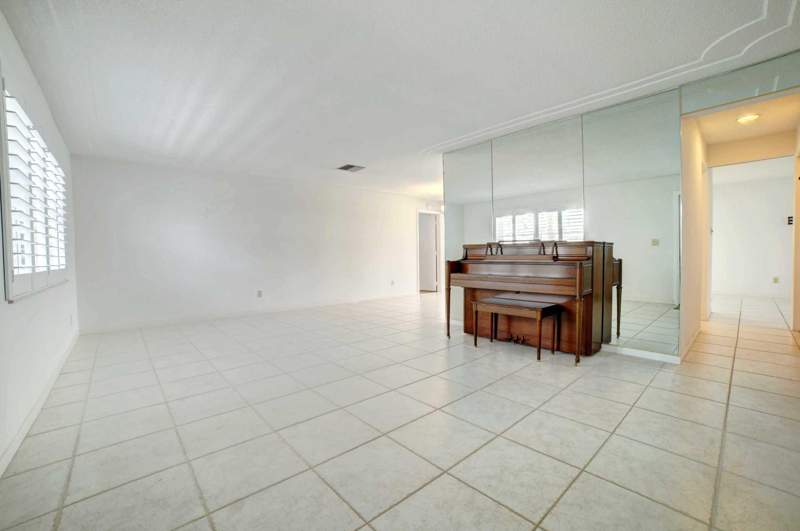 2 bedroom Single Family Residence at 910 SW 7th Avenue, Palm Beach Leisureville Sec 3, Boynton Beach — photo 4