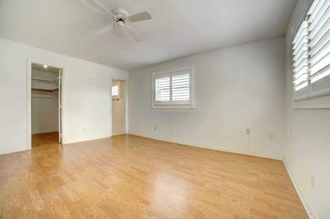 910 SW 7th Avenue, Boynton Beach FL - photo 13 of 33