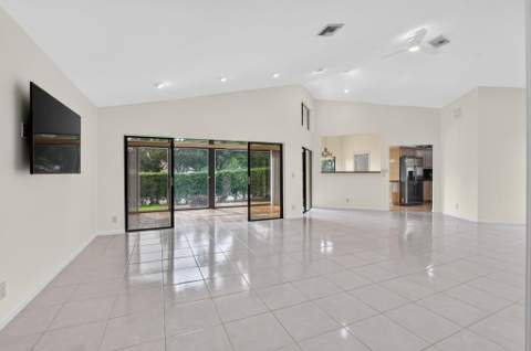 23363 Water Circle, Boca Raton FL - photo 14 of 39