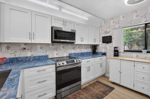 15301 Pembridge Avenue #61, Delray Beach FL - photo 18 of 45