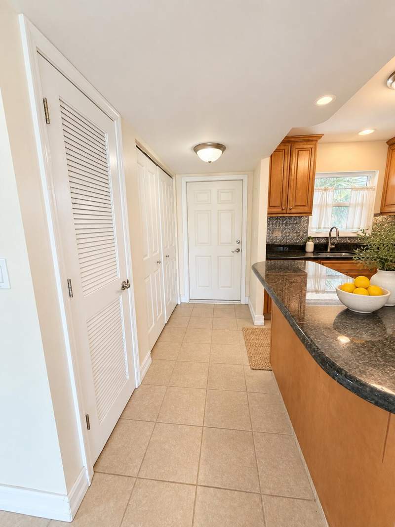 2 bedroom Condominium at 2800 N Pine Island Road #312, Sunrise Lakes 62 Condo, Sunrise — photo 2
