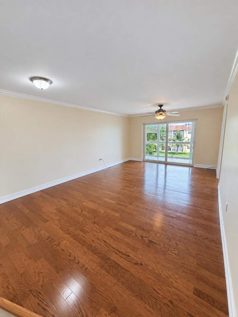2 bedroom Condominium at 2800 N Pine Island Road #312, Sunrise Lakes 62 Condo, Sunrise — photo 4