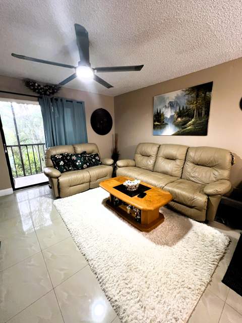 7245 Golf Colony Court #203, Lake Worth FL - photo 9 of 25