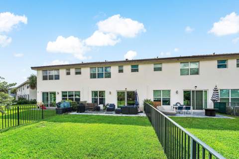 4392 Veleiros Avenue, Deerfield Beach FL - photo 24 of 27