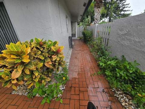 5700 Queen Palm Court #B, Delray Beach FL - photo 24 of 36