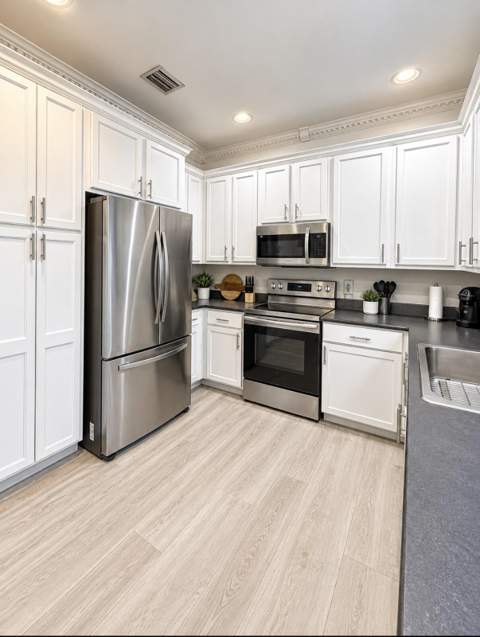 5411 Sunseeker Boulevard, Greenacres FL - photo 7 of 40
