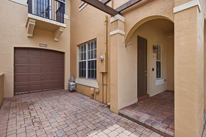3 bedroom Townhouse at 8706 Blaze Court, Pine Island Commercial, Davie — photo 5