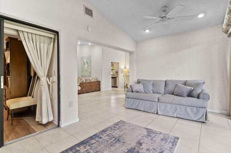 2 bedroom Single Family Residence at 2588 Blue Sage Avenue, Tartan Coconut Creek Parcel, Coconut Creek — photo 5