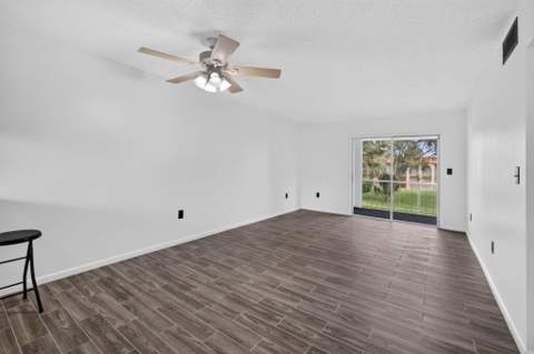 6074 Forest Hill Boulevard #201, West Palm Beach FL - photo 7 of 23