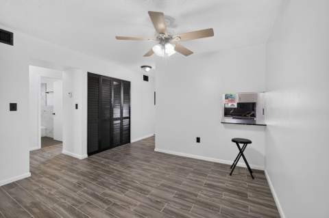 6074 Forest Hill Boulevard #201, West Palm Beach FL - photo 10 of 23