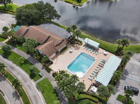 7843 Willow Spring Drive #615, Lake Worth FL - photo 7 of 40