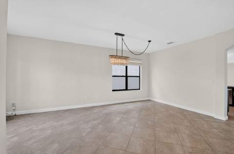 8872 Sandy Creek Way, Lake Worth FL - photo 12 of 99