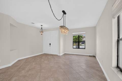 8872 Sandy Creek Way, Lake Worth FL - photo 15 of 99