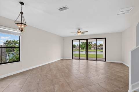 8872 Sandy Creek Way, Lake Worth FL - photo 24 of 99