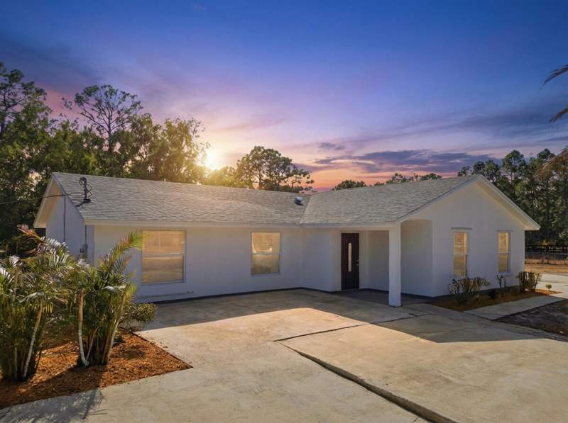 3 bedroom Single Family Residence at 14242 77th Place, Loxahatchee, The Acreage — photo 2