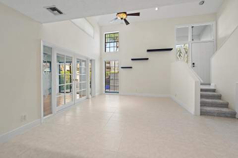 370 Prestwick Circle #2, Palm Beach Gardens FL - photo 15 of 38