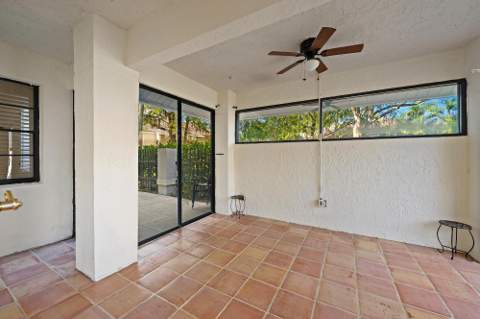 370 Prestwick Circle #2, Palm Beach Gardens FL - photo 23 of 38