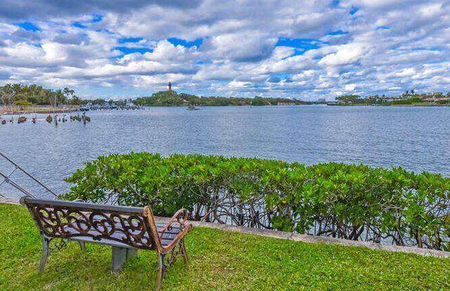 2 bedroom Condominium at 755 Saturn Street #H206, Jupiter Inlet Condo, Jupiter — photo 3