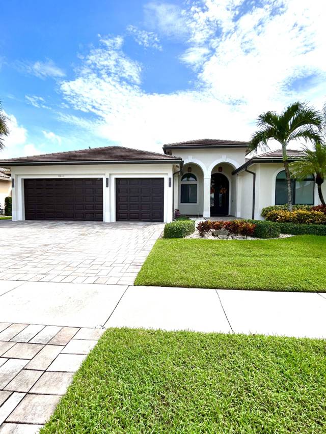 11618 MANATEE BAY Lane, home for sale in Wellington