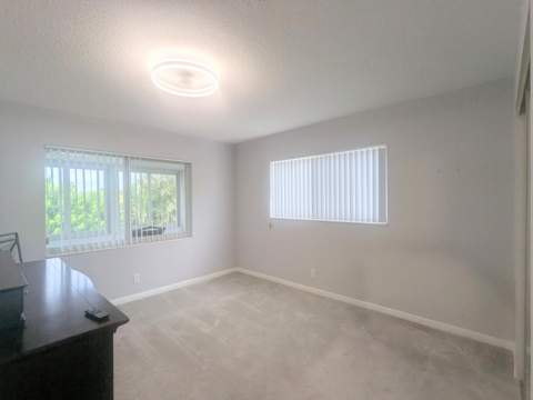 100 Kingswood, West Palm Beach FL - photo 7 of 35