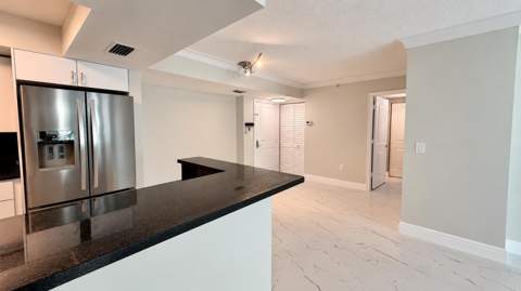 99 SE Mizner Boulevard #233, Boca Raton FL - photo 7 of 32