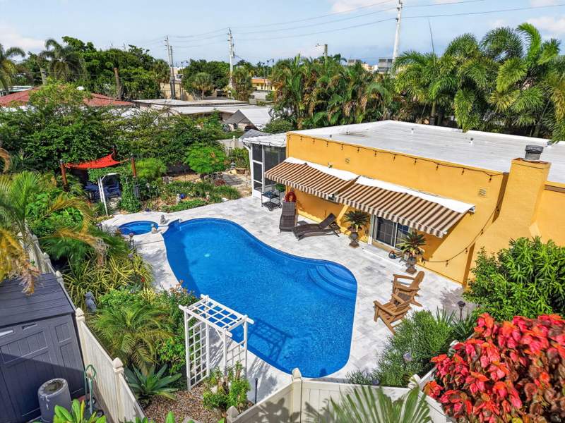 2 bedroom Single Family Residence at 415 Colonial Road, Colonial Estates, West Palm Beach — photo 4