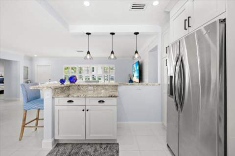 38 SW 10th Avenue, Boca Raton FL - photo 17 of 49