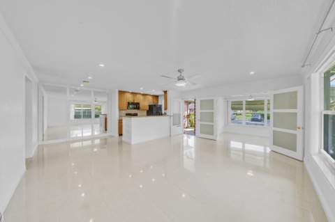 1360 SE High Point Way #A, Delray Beach FL - photo 13 of 60