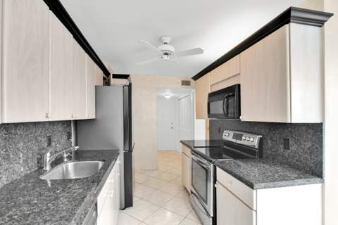 1180 S Ocean Boulevard #0085, Boca Raton FL - photo 16 of 48