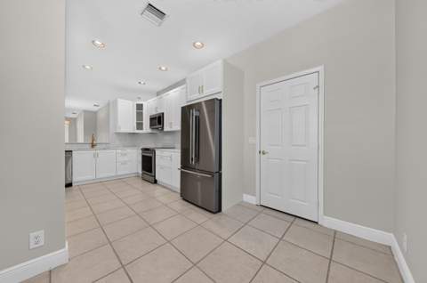 9818 Crescent View Drive, Boynton Beach FL - photo 15 of 63