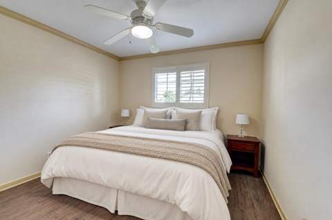 1086 SW 28th Avenue, Boynton Beach FL - photo 14 of 32