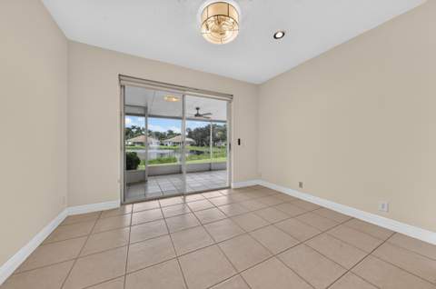 9818 Crescent View Drive, Boynton Beach FL - photo 24 of 63