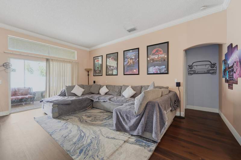 3 bedroom Single Family Residence at 6801 Las Colinas Lane, Winston Trails Par 6, Lake Worth — photo 4