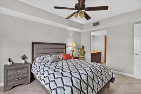 305 Congressional Way, Deerfield Beach FL - photo 13 of 26