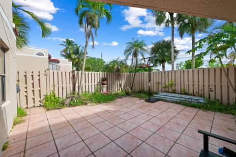 3770 Village Drive #B, Delray Beach FL - photo 23 of 26