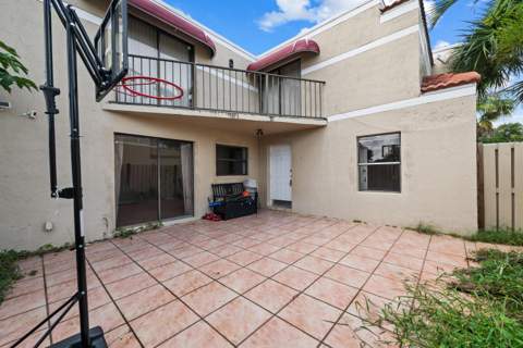3770 Village Drive #B, Delray Beach FL - photo 24 of 26
