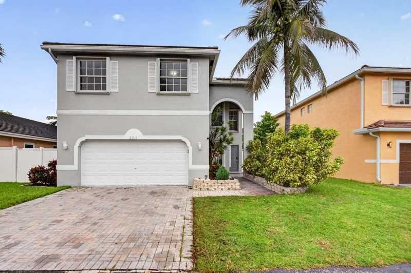 3 bedroom Single Family Residence at 2911 E Sable Circle, The Sabals, Margate — photo 1