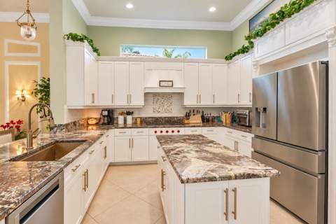3405 Lago De Talavera, Lake Worth FL - photo 11 of 31