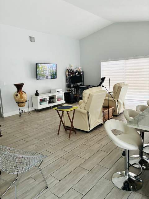 1051 NW 191st Avenue, Pembroke Pines FL - photo 11 of 17