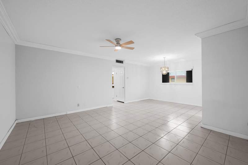 2 bedroom Condominium at 5300 Washington Street #K330, Beverly Hills Condo Number Six, Hollywood — photo 5
