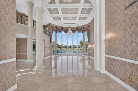 10248 Heronwood Lane, West Palm Beach FL - photo 10 of 100
