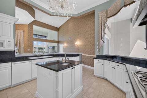 10248 Heronwood Lane, West Palm Beach FL - photo 22 of 100