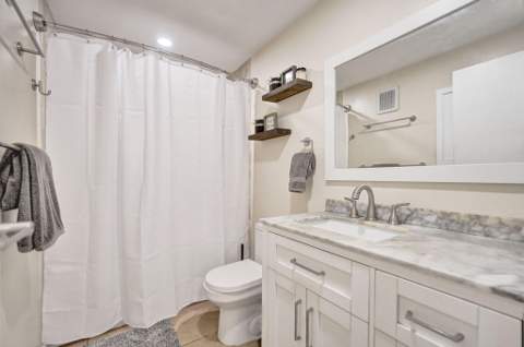 1901 N Andrews Avenue #Apt 214, Wilton Manors FL - photo 21 of 36