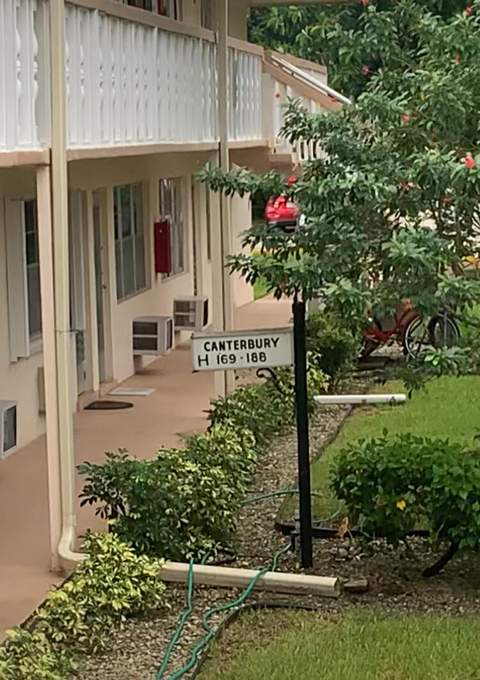 185 Canterbury H, West Palm Beach FL - photo 7 of 32