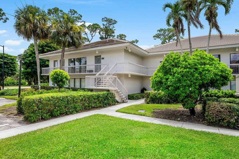 2 bedroom Condominium at 4367 N Quail Ridge Drive #B, Quail Ridge Condo 8, Boynton Beach — photo 2