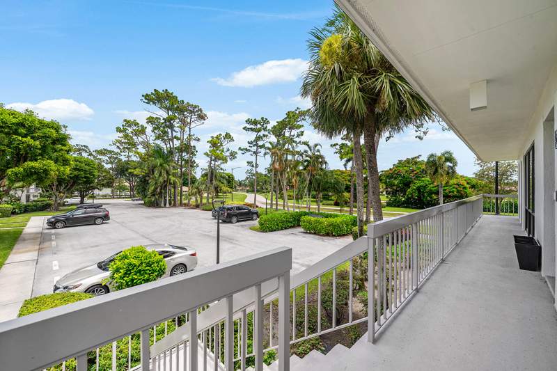 2 bedroom Condominium at 4367 N Quail Ridge Drive #B, Quail Ridge Condo 8, Boynton Beach — photo 5